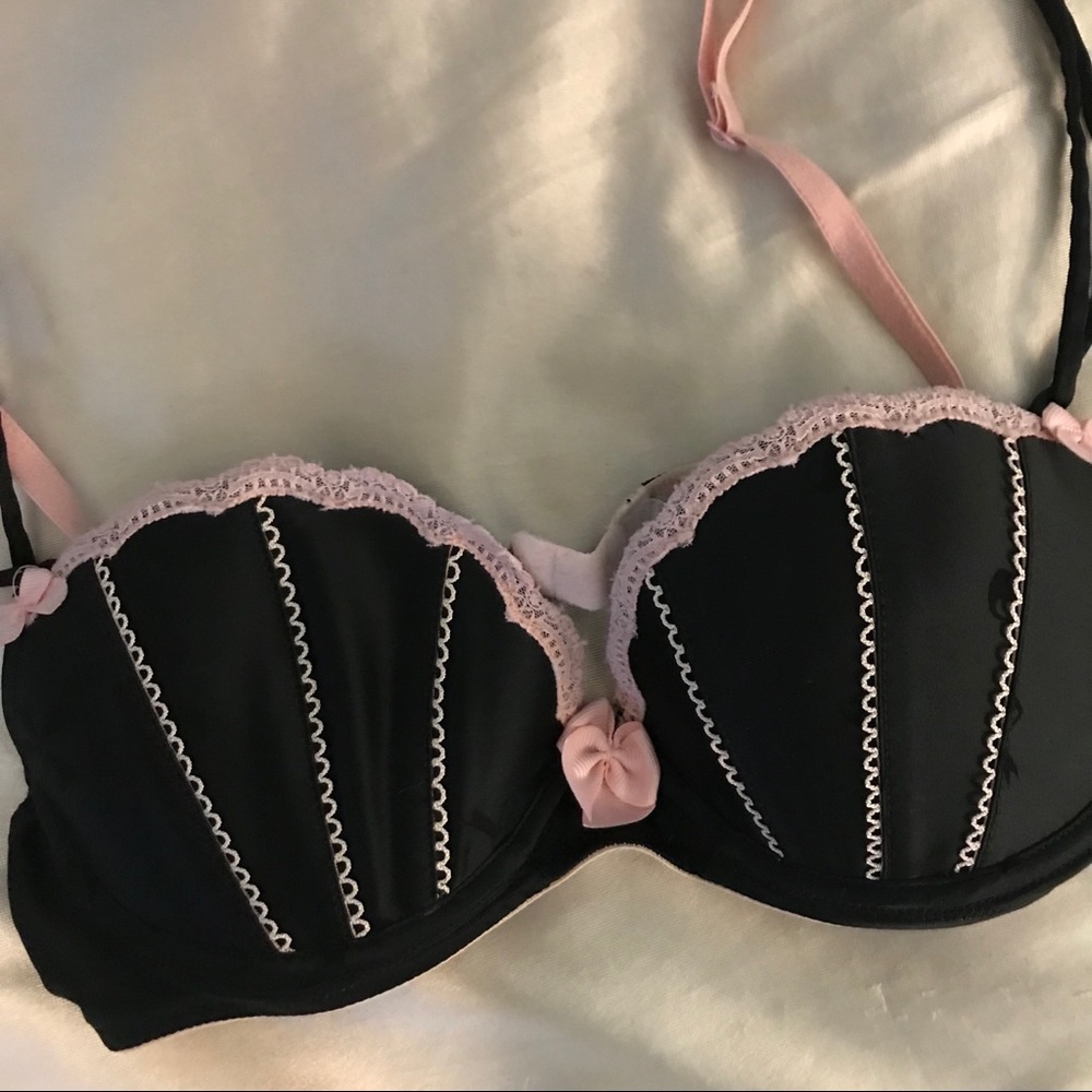 Victoria’s Secret bra
